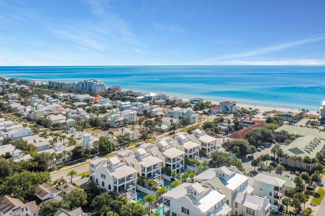 80 Hutchinson Street, Destin, FL 32541