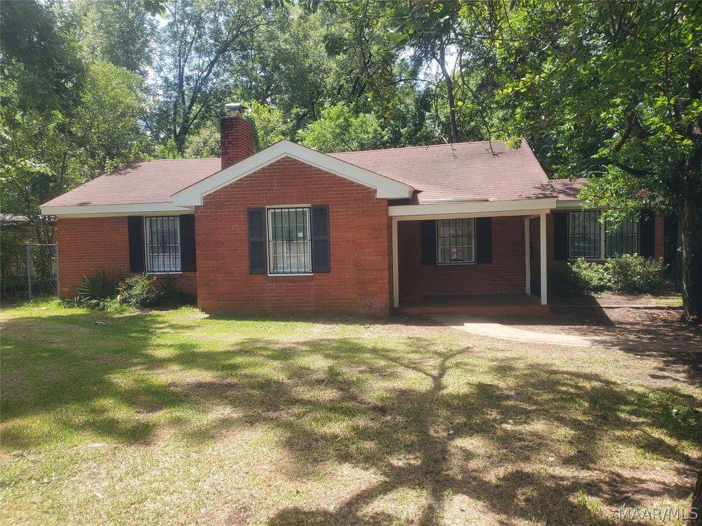 2318 ELSMEADE Drive, Montgomery, AL 36116
