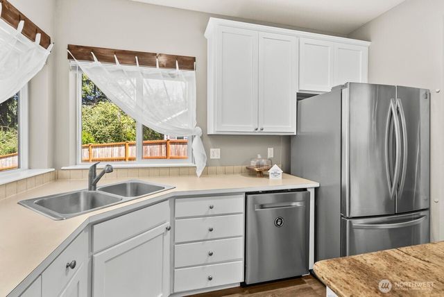 15802 123rd Avenue E, Puyallup, WA 98374