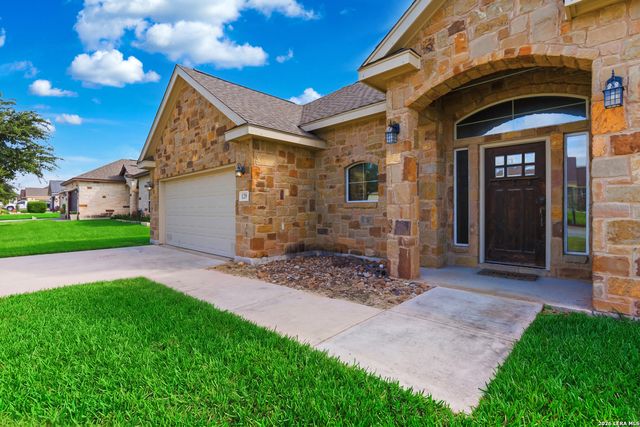129 N 1ST ST, Floresville, TX 78114