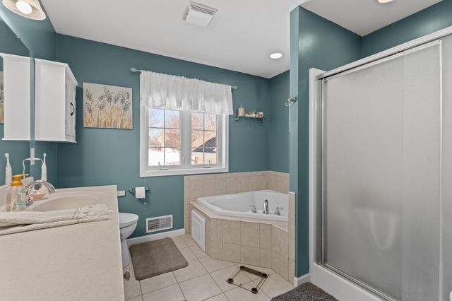 1973 Century Valley Road NE, Rochester, MN 55906