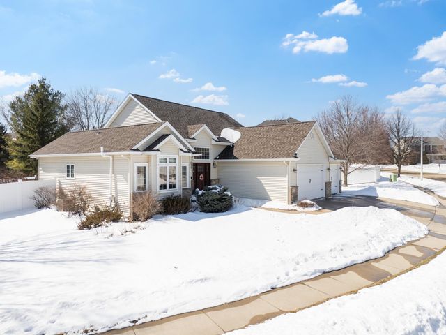 1973 Century Valley Road NE, Rochester, MN 55906