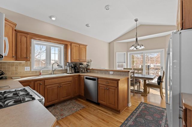 1973 Century Valley Road NE, Rochester, MN 55906