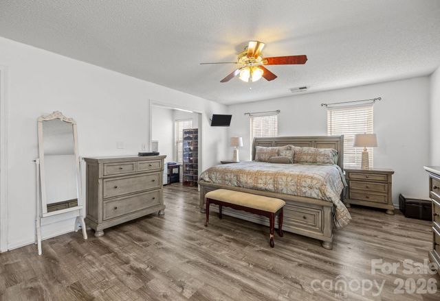 9926 Wildwood Muse Court, Charlotte, NC 28273