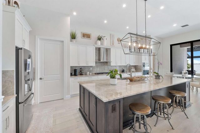 12755 S Parkland Bay Trail, Parkland, FL 33076
