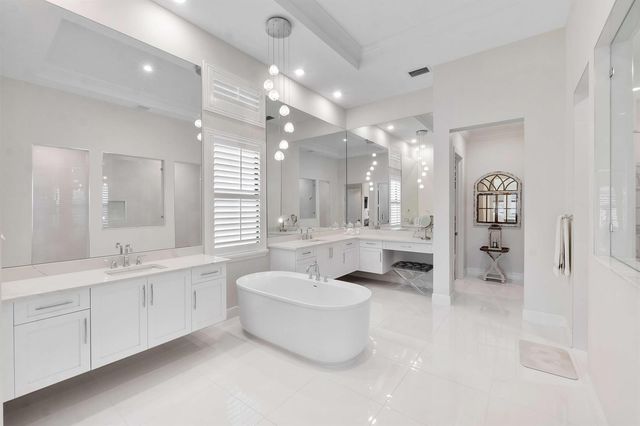 12755 S Parkland Bay Trail, Parkland, FL 33076