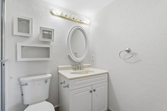 115 Markham F, Deerfield Beach, FL 33442