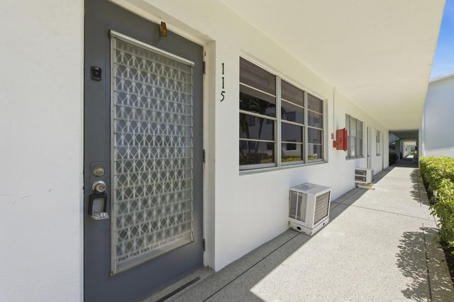 115 Markham F, Deerfield Beach, FL 33442