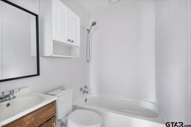 2907 Cushing Dr, Tyler, TX 75702