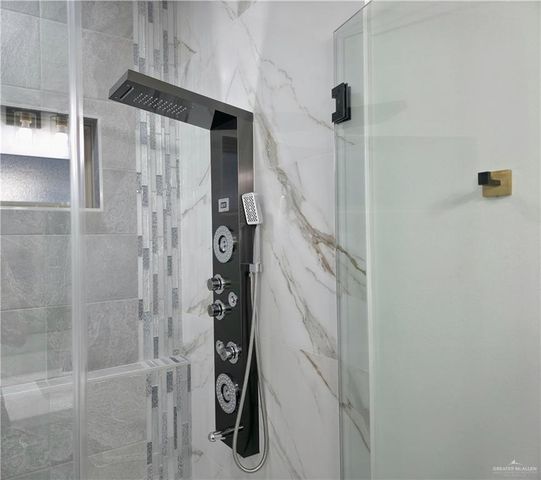 9107 N 25th Street, Mcallen, TX 78504