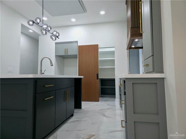 9107 N 25th Street, Mcallen, TX 78504