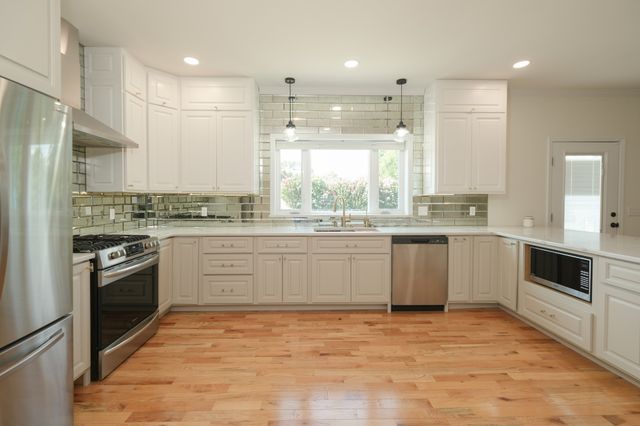 2104 Shannon Dr, Murfreesboro, TN 37129