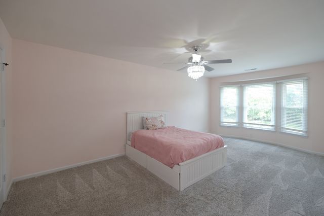 2104 Shannon Dr, Murfreesboro, TN 37129