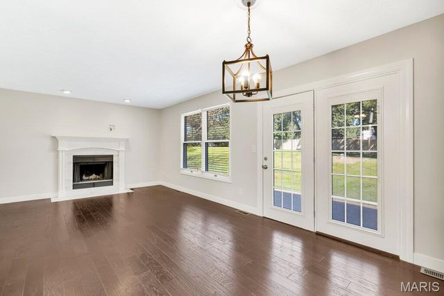 1902 Cheyenne Drive, Godfrey, IL 62035