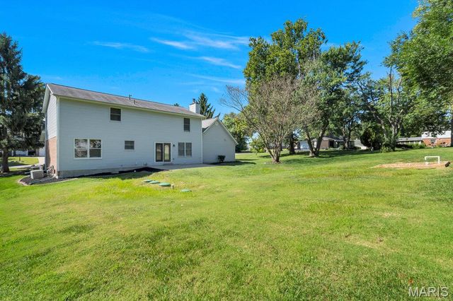 1902 Cheyenne Drive, Godfrey, IL 62035
