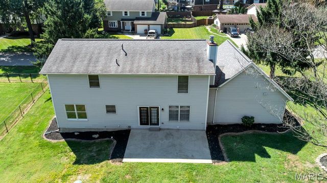 1902 Cheyenne Drive, Godfrey, IL 62035