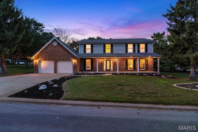 1902 Cheyenne Drive, Godfrey, IL 62035
