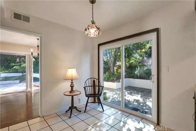 16568 Goldenrod Place, Encino, CA 91436