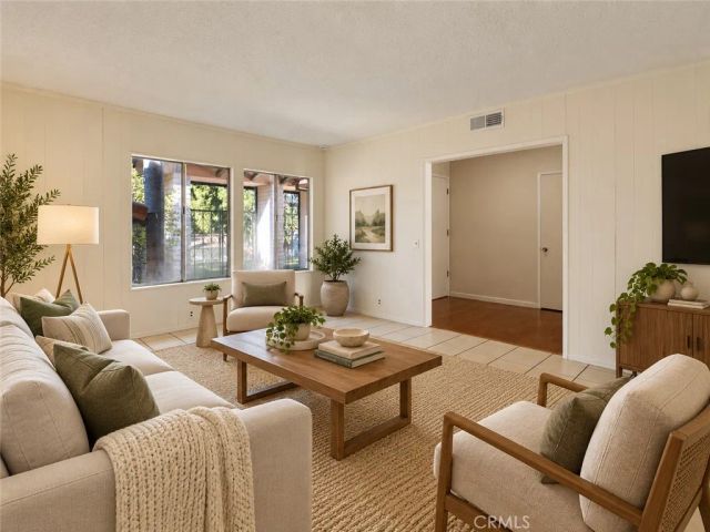 16568 Goldenrod Place, Encino, CA 91436