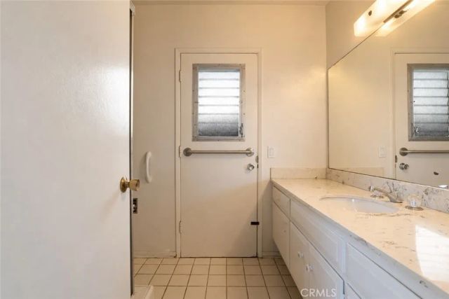 16568 Goldenrod Place, Encino, CA 91436