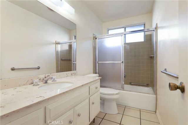 16568 Goldenrod Place, Encino, CA 91436