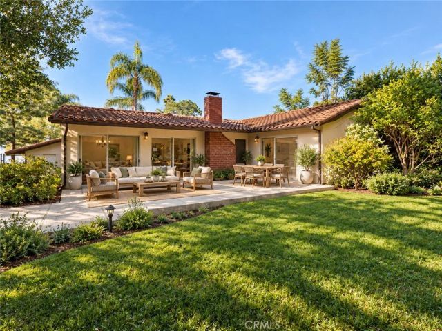 16568 Goldenrod Place, Encino, CA 91436