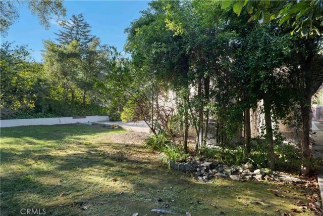16568 Goldenrod Place, Encino, CA 91436