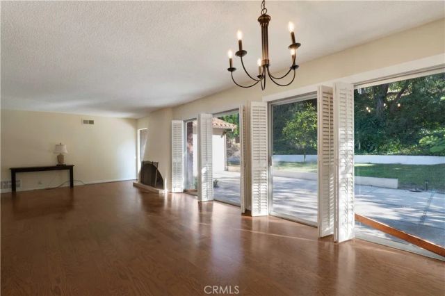 16568 Goldenrod Place, Encino, CA 91436