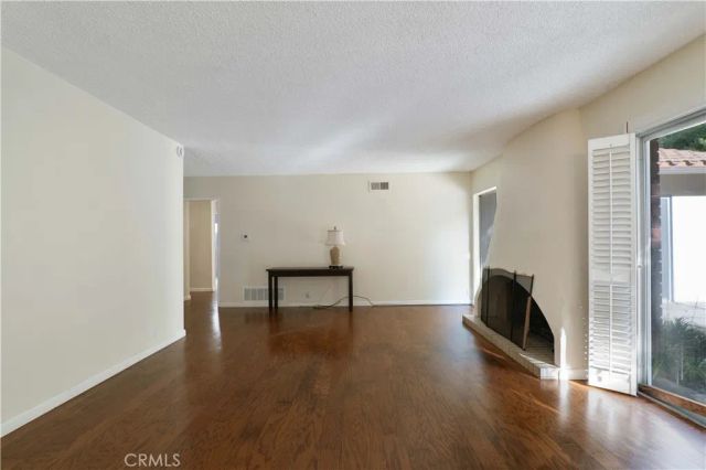 16568 Goldenrod Place, Encino, CA 91436