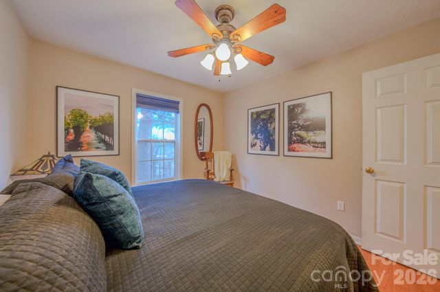 242 Meadow Lane, Leicester, NC 28748