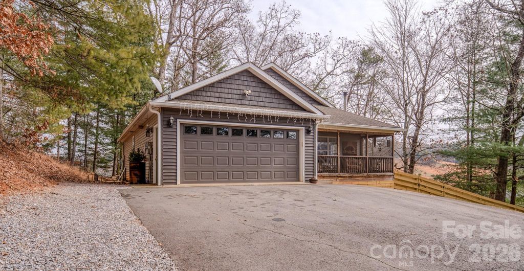 242 Meadow Lane, Leicester, NC 28748