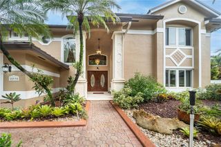 15935 NW 82nd Court, Miami Lakes, FL 33016