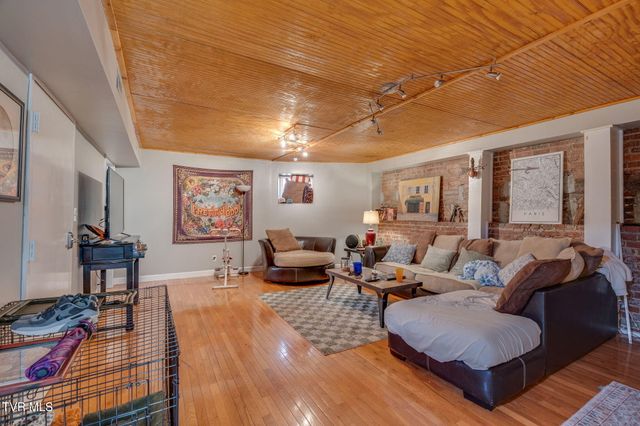 308 East Sullivan Street, Kingsport, TN 37660