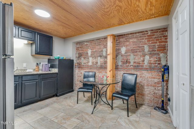 308 East Sullivan Street, Kingsport, TN 37660