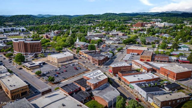 308 East Sullivan Street, Kingsport, TN 37660