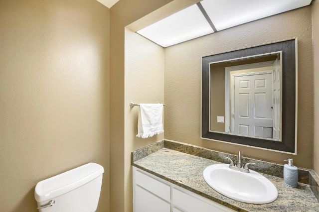 9518 HILLCREEK WAY, Santee, CA 92071