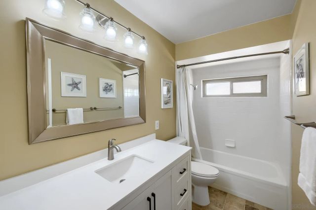 9518 HILLCREEK WAY, Santee, CA 92071