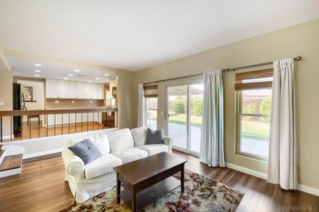 9518 HILLCREEK WAY, Santee, CA 92071
