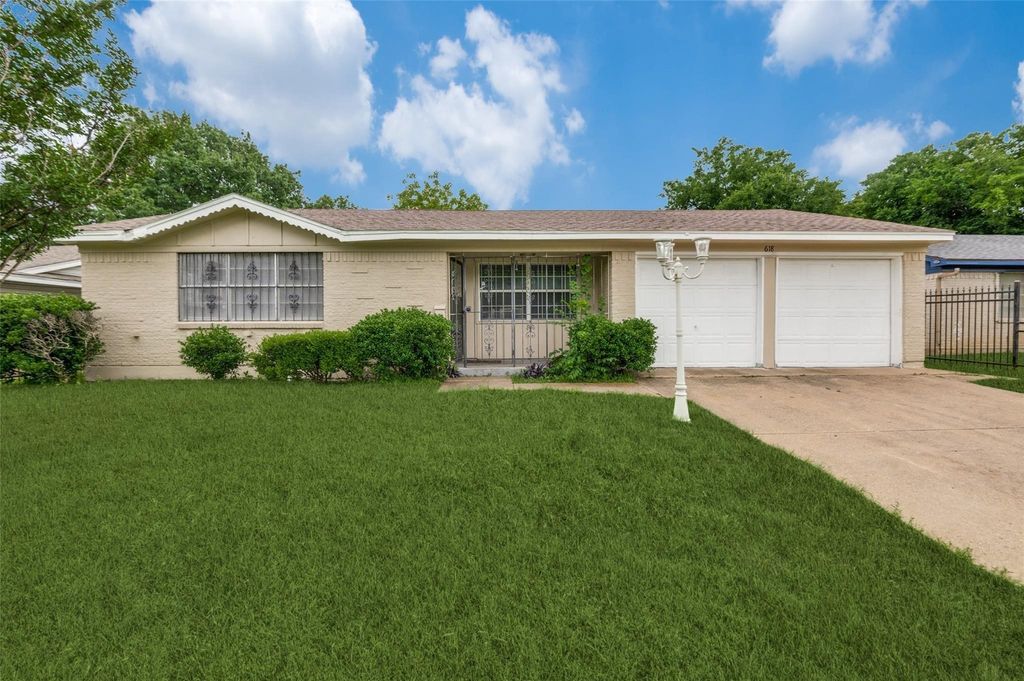 618 Cleardale Drive, Dallas, TX 75232