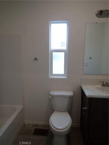 5678 Shull St, Bell Gardens, CA 90201