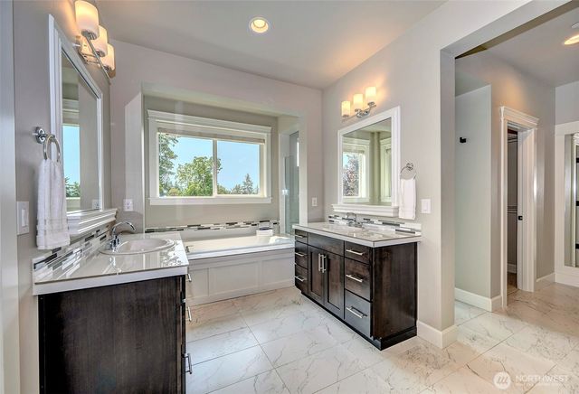 24213 1st Avenue SE, Bothell, WA 98021