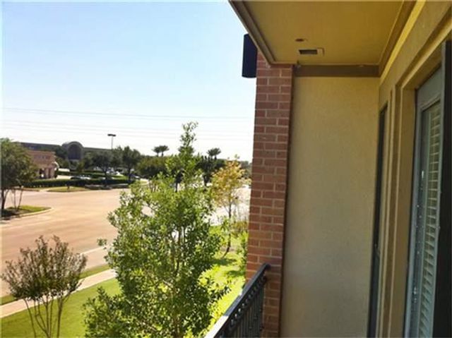 2299 Lone Star Drive 242, Sugar Land, TX 77479