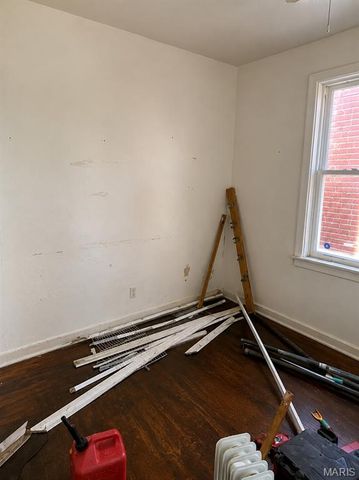 4920 San Francisco Avenue, St Louis, MO 63115