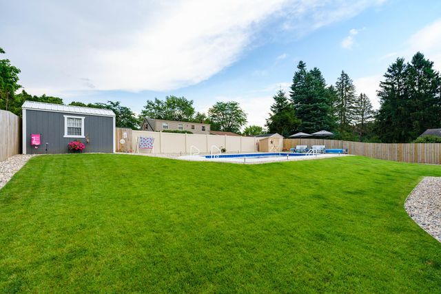 767 Cambridge Drive, Battle Creek, MI 49015