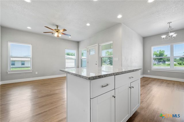 3510 Cactus Trail, Kingsland, TX 78639