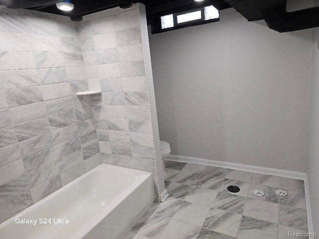 6806 Niagara Street, Romulus, MI 48174