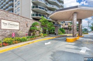 2077 Center Avenue 20F, Fort Lee, NJ 07024