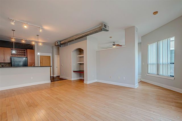 1901 Post Oak Boulevard 4409, Houston, TX 77056