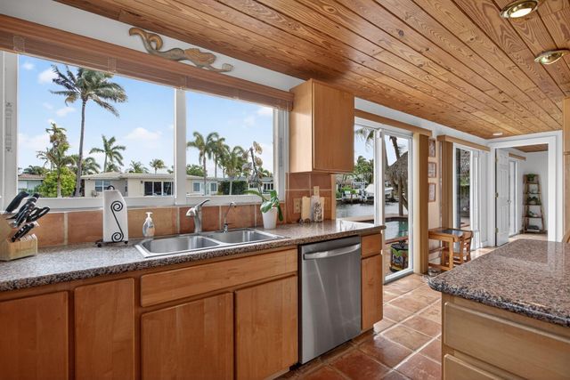 900 SE 3rd Terrace, Pompano Beach, FL 33060