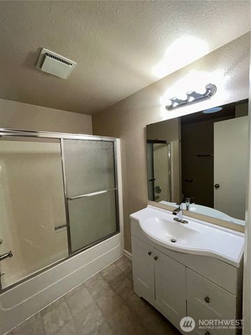 13225 SE 337th Street, Auburn, WA 98092